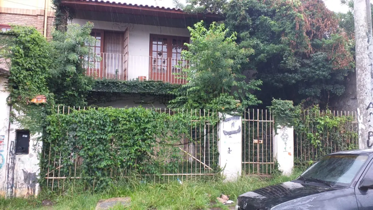 LOTE 002 - Casa em Porto Alegre/RS - Bairro Passo D'Areia