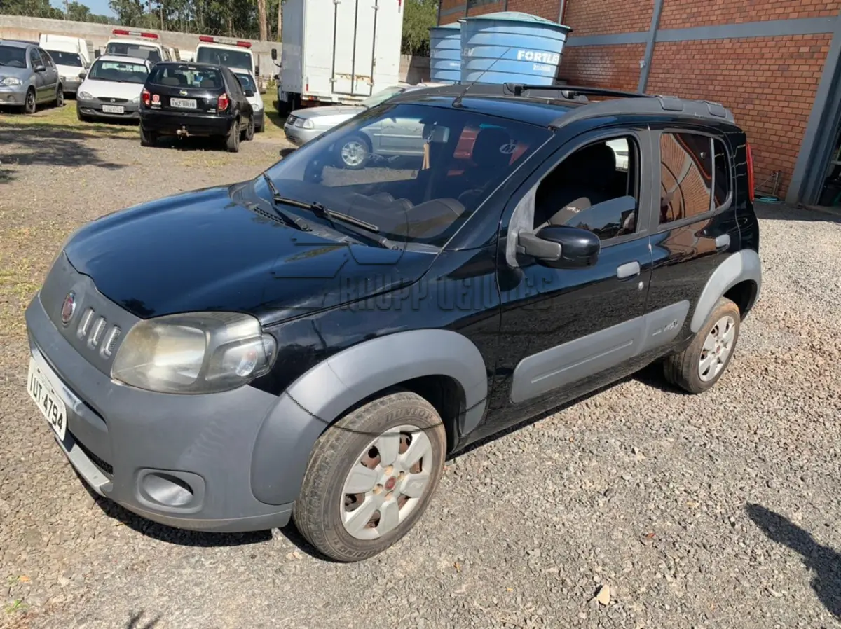 LOTE 010 - Um veículo Fiat/Uno Way 1.0