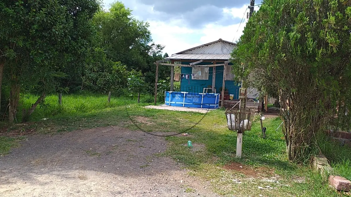 LOTE 006 - Um terreno em Gravataí/RS com benfeitorias