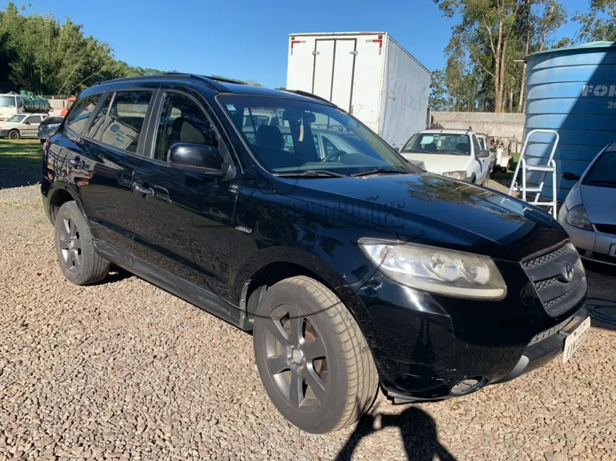LOTE 012 - Um veículo Hyundai Santa Fé
