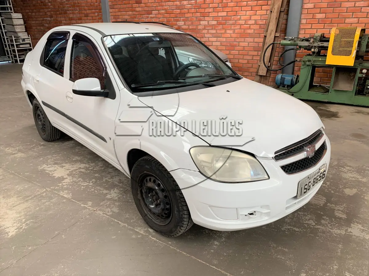 LOTE 010 - Um veículo GM Prisma