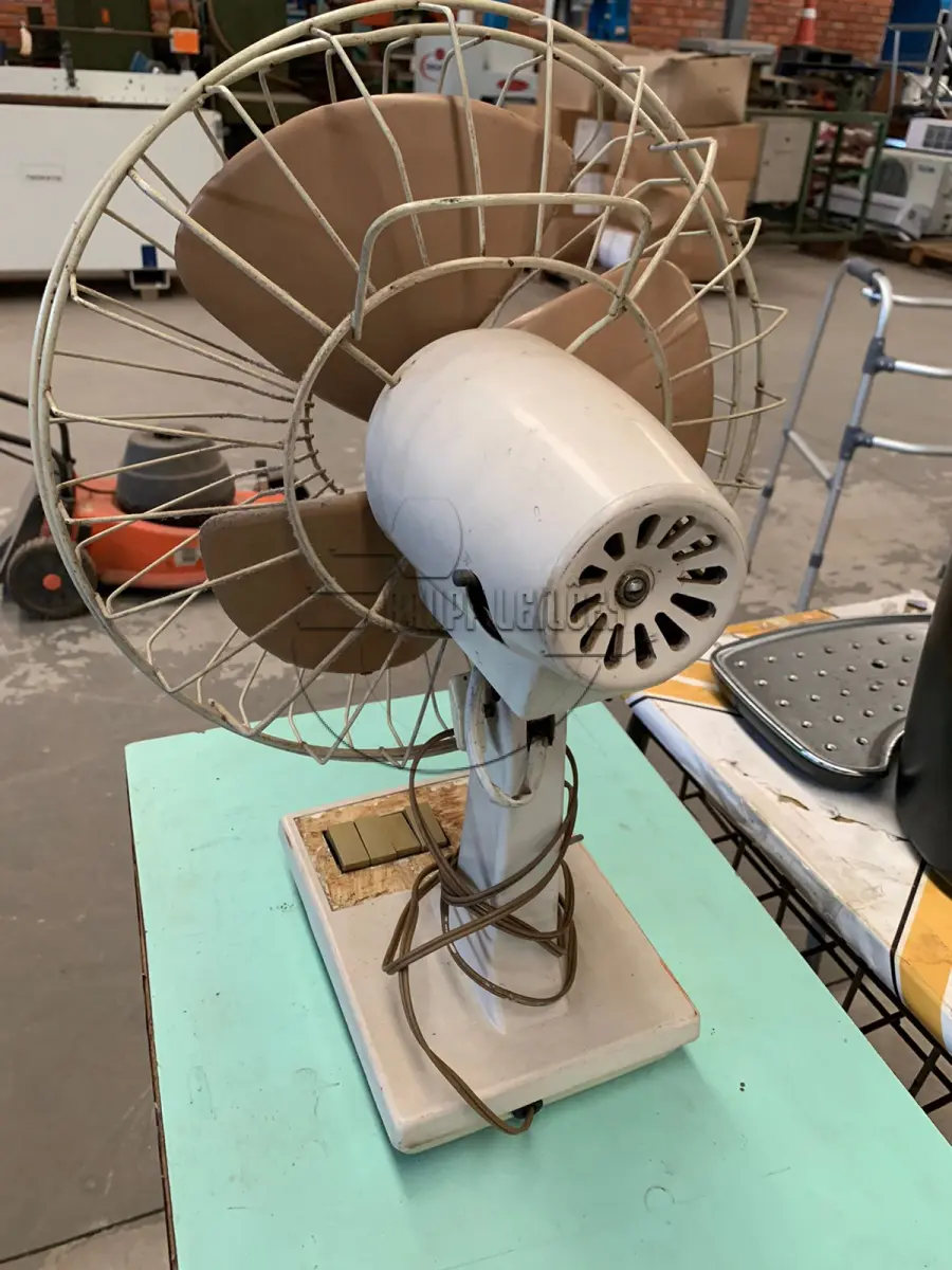 LOTE 027 - 01 (um) ventilador