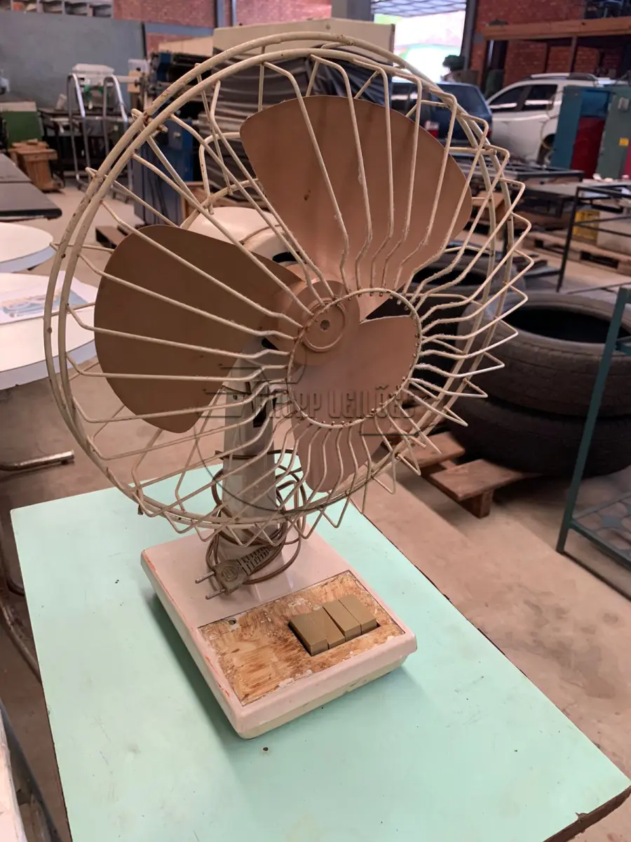 LOTE 027 - 01 (um) ventilador