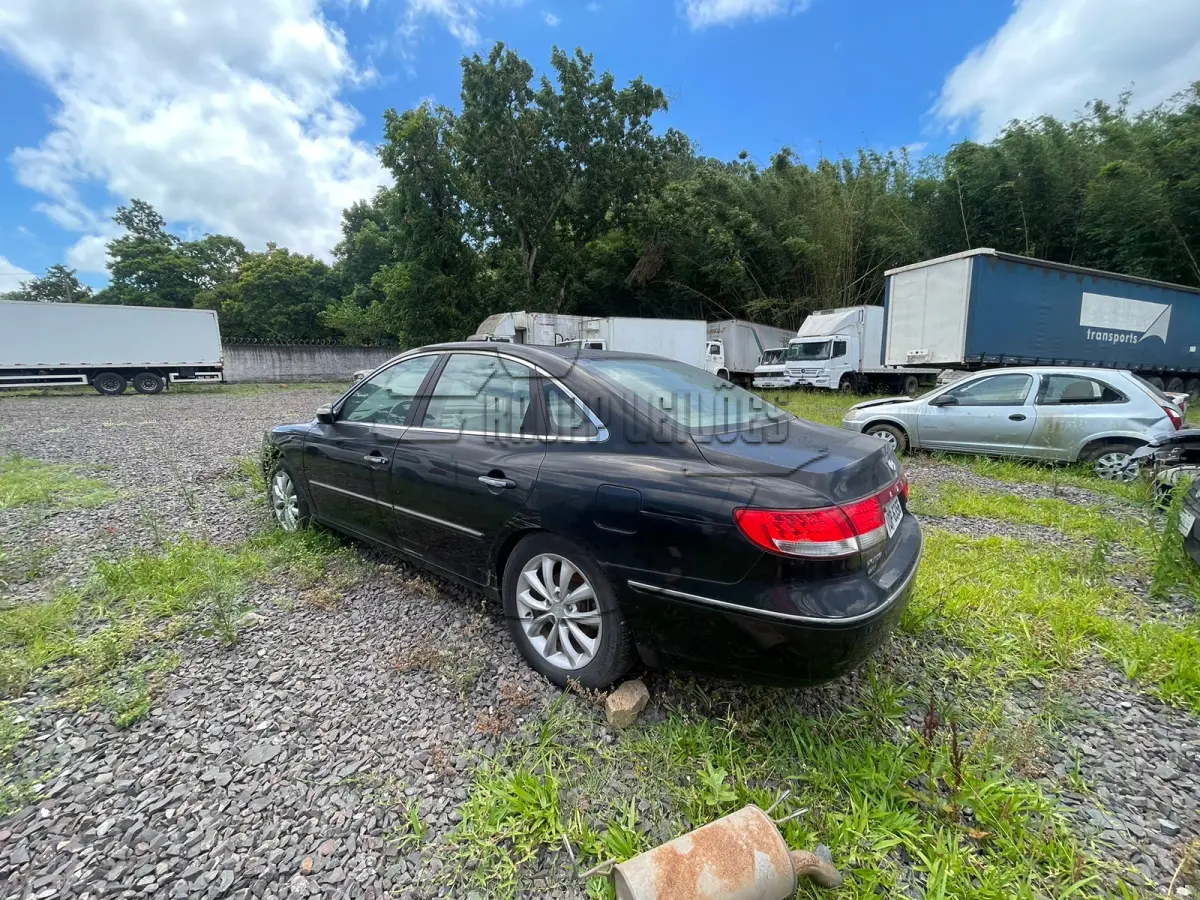 LOTE 015 - Um veículo I/Hyundai Azera 3.3 V6, ano/mod. 2008/2008