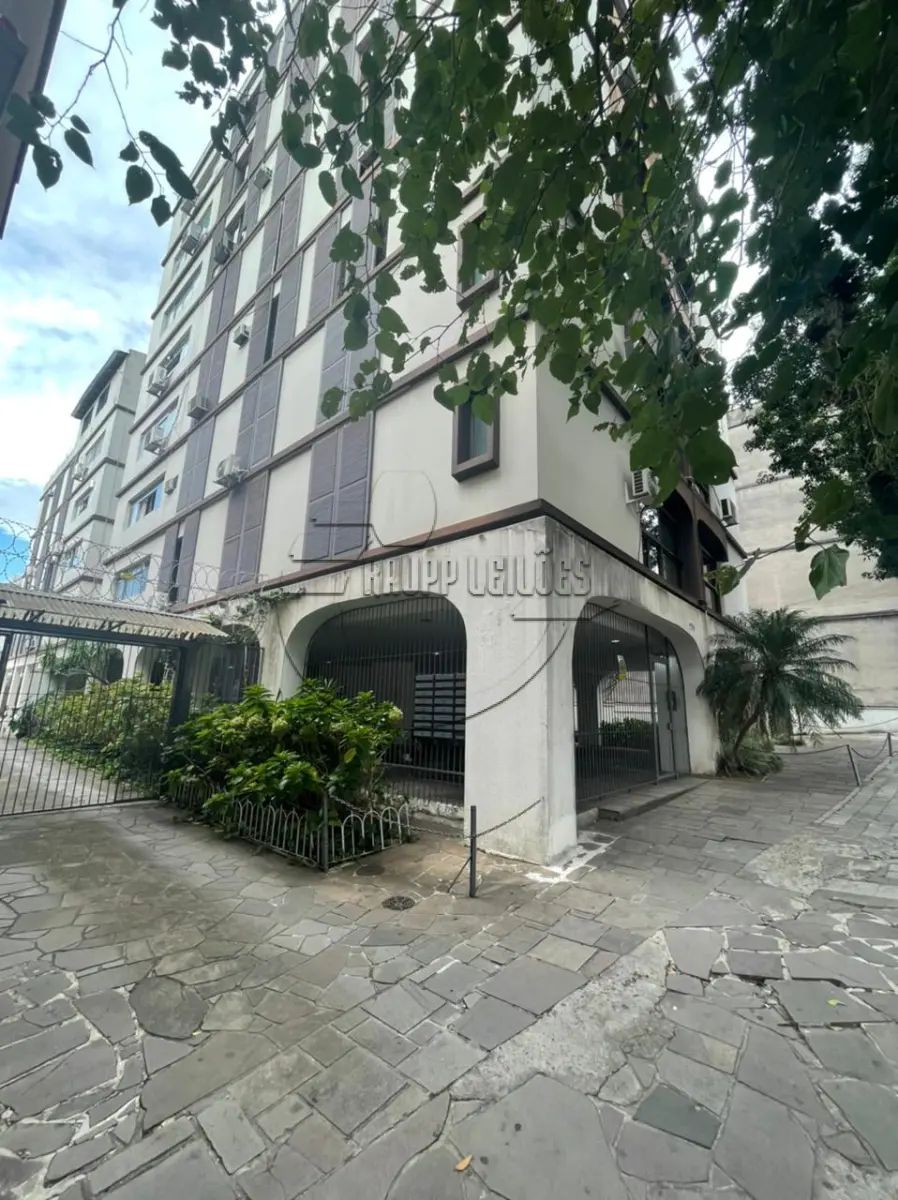 LOTE 003 - (PORTO ALEGRE/RS) A nua propriedade sobre o apartamento n° 502, com 115,0915 m², do Edifício Arco do Triunfo na Av. Protásio Alves - Bairro Petrópolis (02º LEILÃO TRABALHISTA)