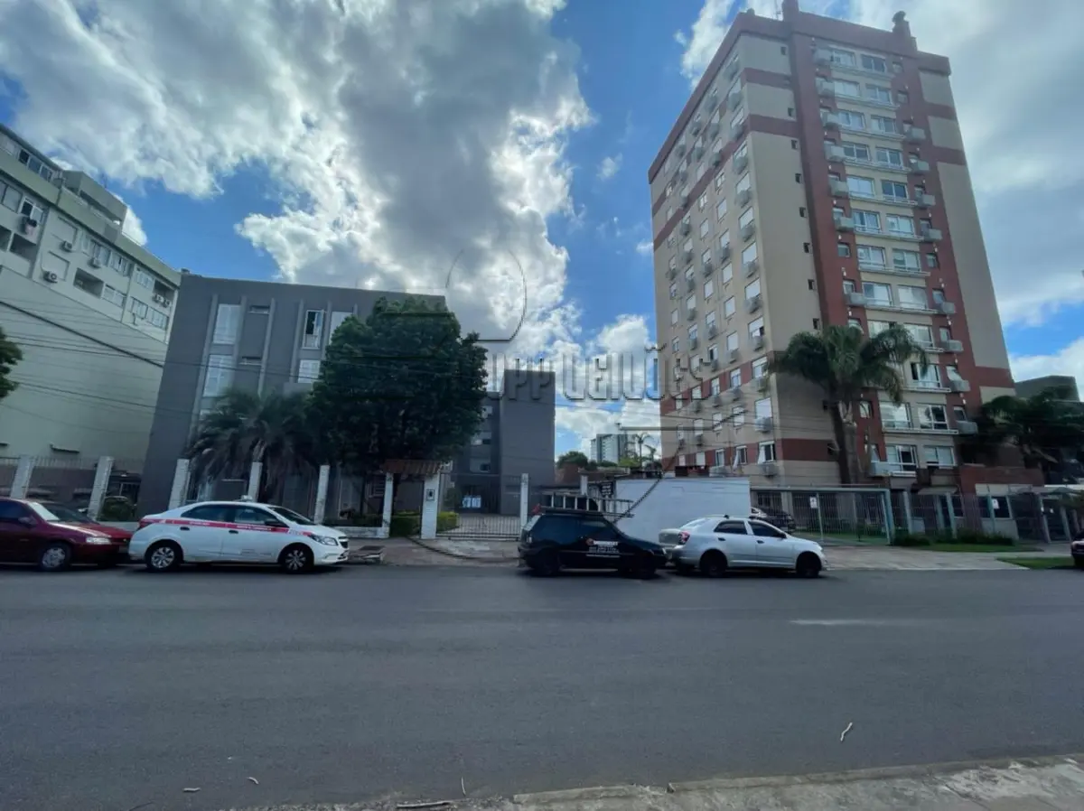 LOTE 002 - (PORTO ALEGRE/RS) Um apartamento c/ 43,68m², no Edifício  Parque Florenza, Bairro Partenon, Porto Alegre/RS (02º LEILÃO TRABALHISTA)