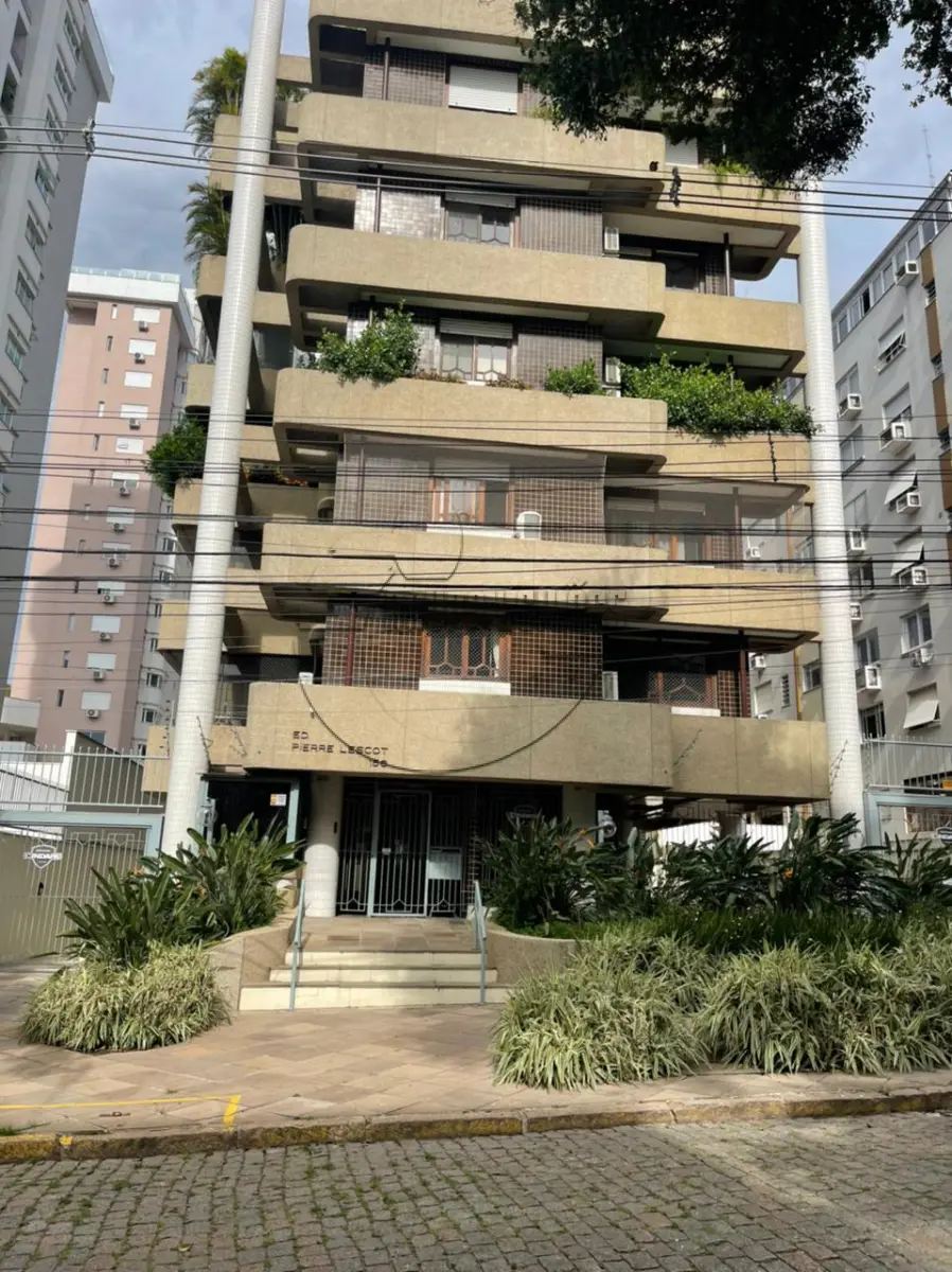 LOTE 005