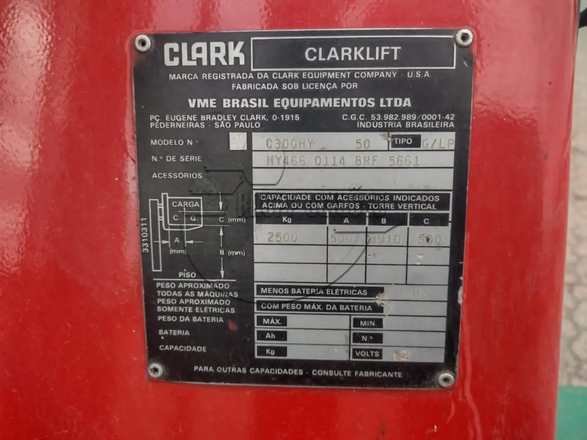 LOTE 008 - 02ª DATA | Uma empilhadeira 50S, Clark, 5000Kg motor GM GV