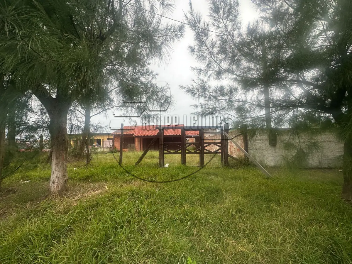 LOTE 004 - 02ª DATA | (CIDREIRA/RS) Um terreno de 300m², c/ benfeitorias de 120 m², na Praia de Cidreira