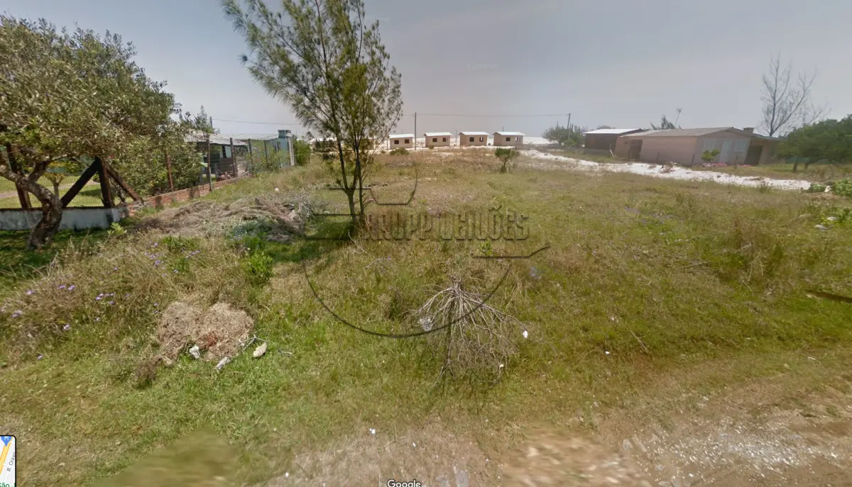 LOTE 005 - 02ª DATA | (CIDREIRA/RS) Um terreno de 300,00m², c/ benfeitorias, na Praia de Cidreira