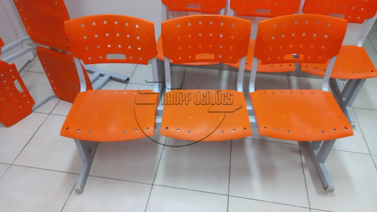 LOTE 009 - 02ª DATA| Diversos mobiliários e eletrodomésticos