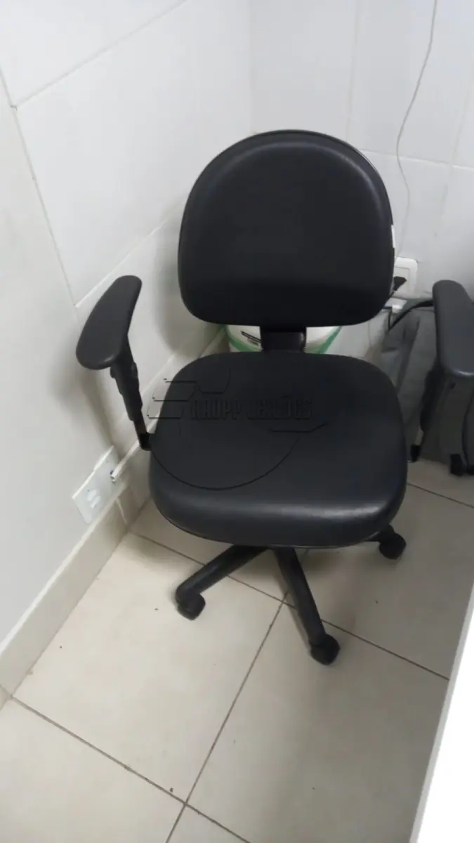 LOTE 009 - 02ª DATA| Diversos mobiliários e eletrodomésticos