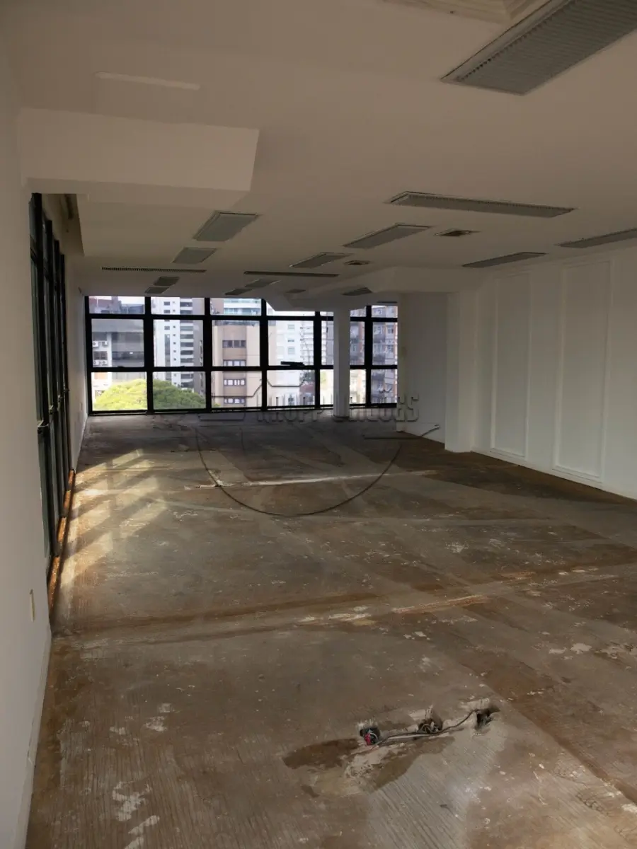 LOTE 002 - 02ª DATA | (PORTO ALEGRE/RS) A sala 602, c/ 161,76m² + box 07, c/ 12,00m² + box 08, c/ 12,00m² - todos do Edifício Lincoln Center - Av. Carlos Gomes - Bairro Três Figueiras