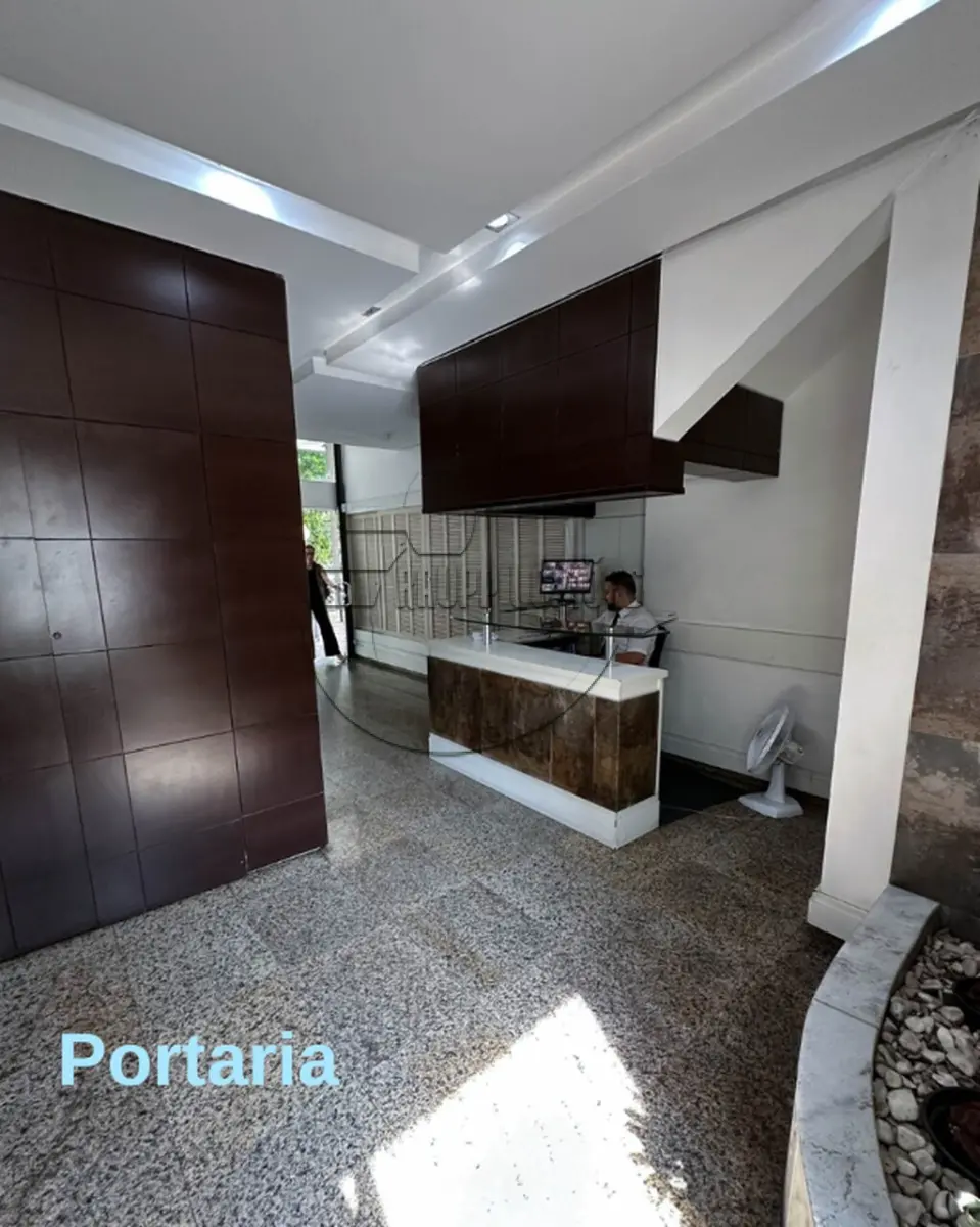 LOTE 001 - 02ª DATA | (PORTO ALEGRE/RS) A sala 601, c/  121,94m² + box 06, c/ 12,00m², todos do Edifício Lincoln Center - Av. Carlos Gomes - Bairro Três Figueiras
