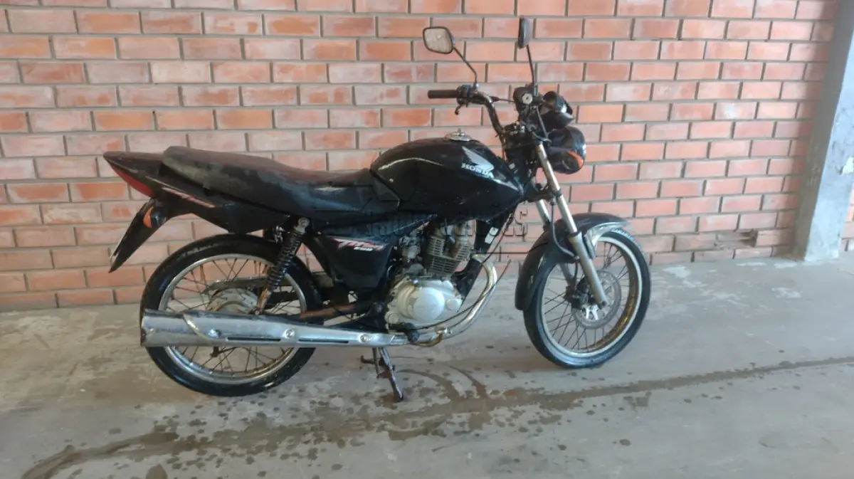 LOTE 001 - 02ª DATA | Uma motocicleta HONDA/CG 150 TITAN ESD, ano/mod. 2008/2008
