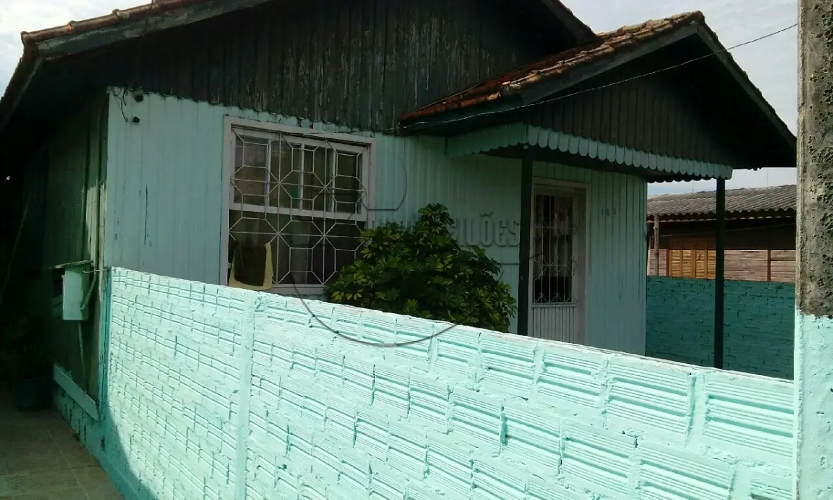 LOTE 003 - 02ª DATA | (GRAVATAÍ/RS) Uma casa de madeira c/ aprox. 61,59m², no Bairro Bom Sucesso