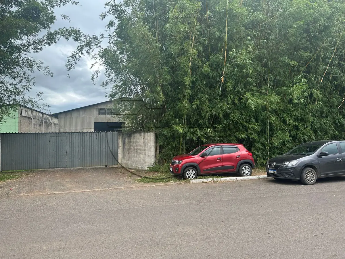 LOTE 003 - (GRAVATAÍ/RS) Um terreno de 4.899,m², c/ um pavilhão de aprox. 1.120m² - Bairro Parque dos Anjos