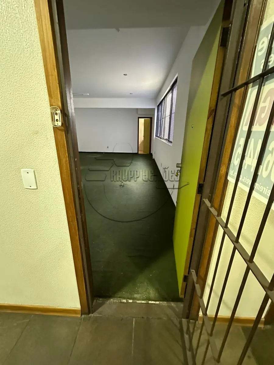 LOTE 023 - (PORTO ALEGRE/RS) Conjunto 207, c/50,63m², do Edifício Bispo Pithan, Avenida Teresópolis, nº 2958