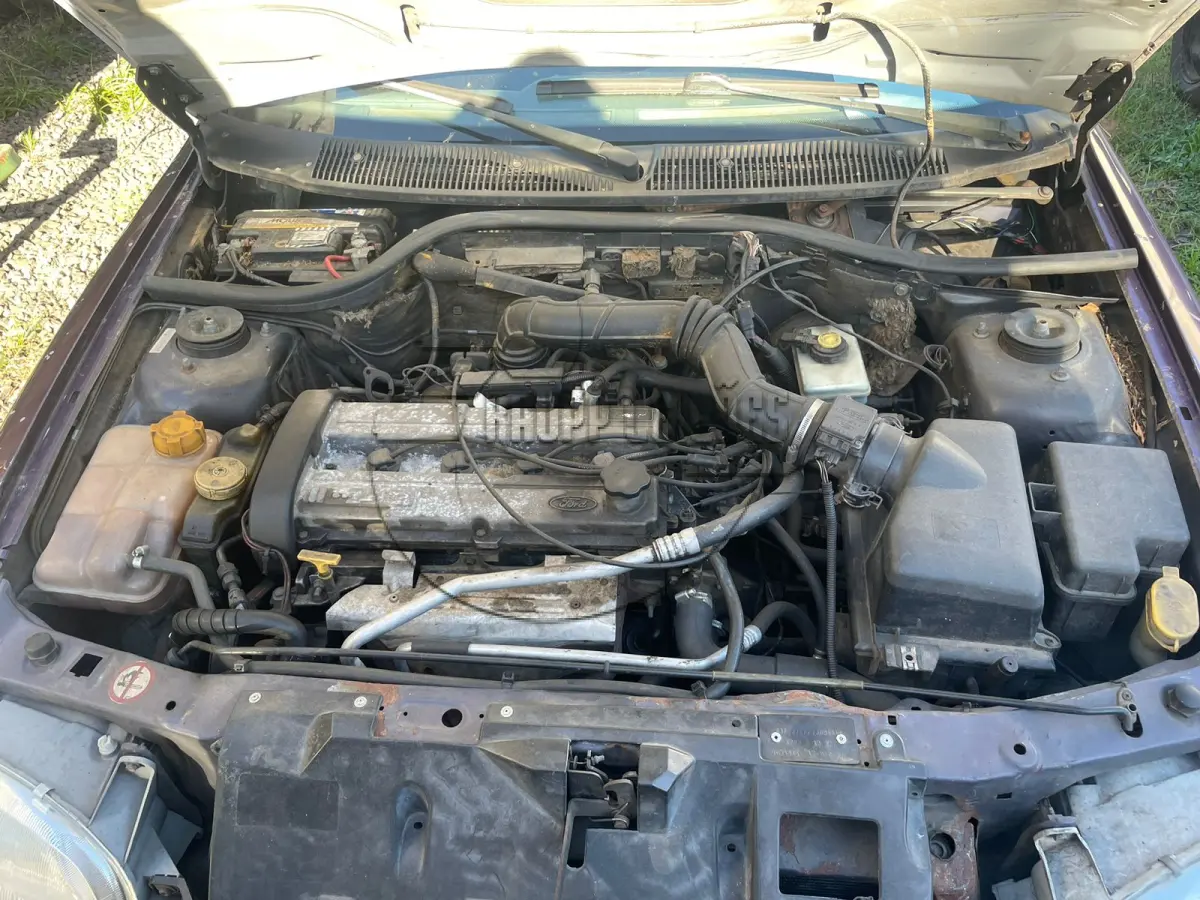 LOTE 009 - 02ª DATA | Um veículo Ford Escort GL 16V F, ano/modelo 1997/1998