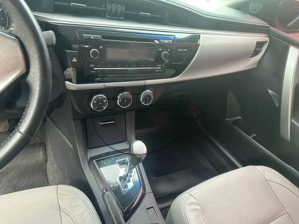 LOTE 020 - Um veículo Toyota/Corolla GLI18 CVT,  ano/modelo 2016/2017, placa IXM 4652