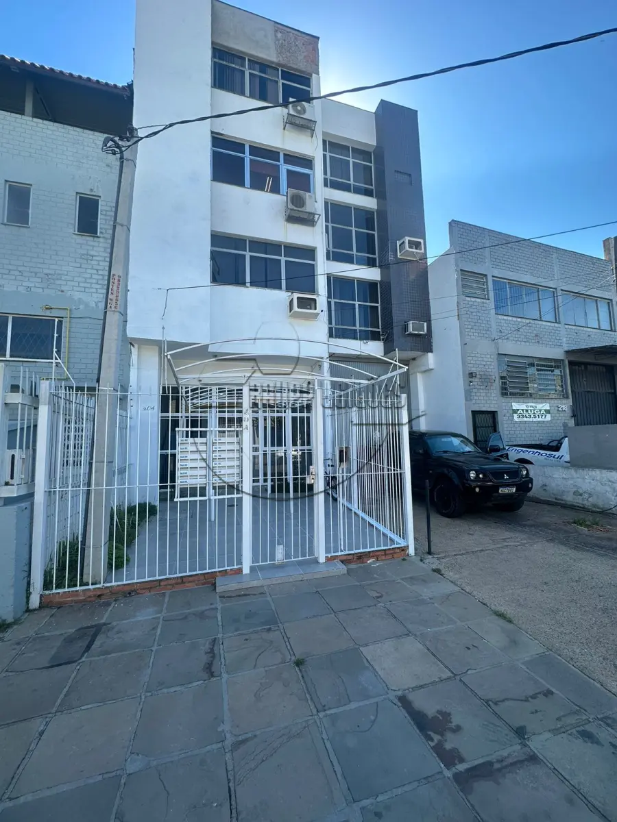 LOTE 001 - 02ª DATA | (PORTO ALEGRE)  Conjunto n.º 402 de prédio comercial, c/ 30,00m² - Bairro Navegantes