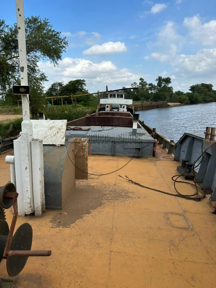 LOTE 010 - A embarcação Santo Expedito, tipo graneleiro