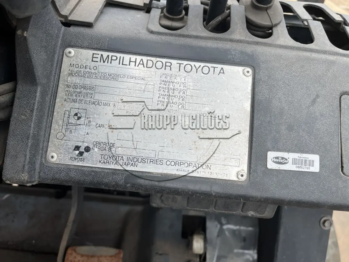 LOTE 028 - Uma empilhadeira elétrica, modelo7FBH25