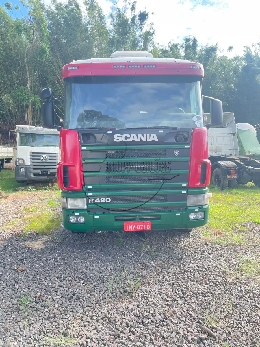 LOTE 012 - 02ª DATA | Um caminhão marca SCANIA/R124 GA4X2NZ 420, ano 2006/2006