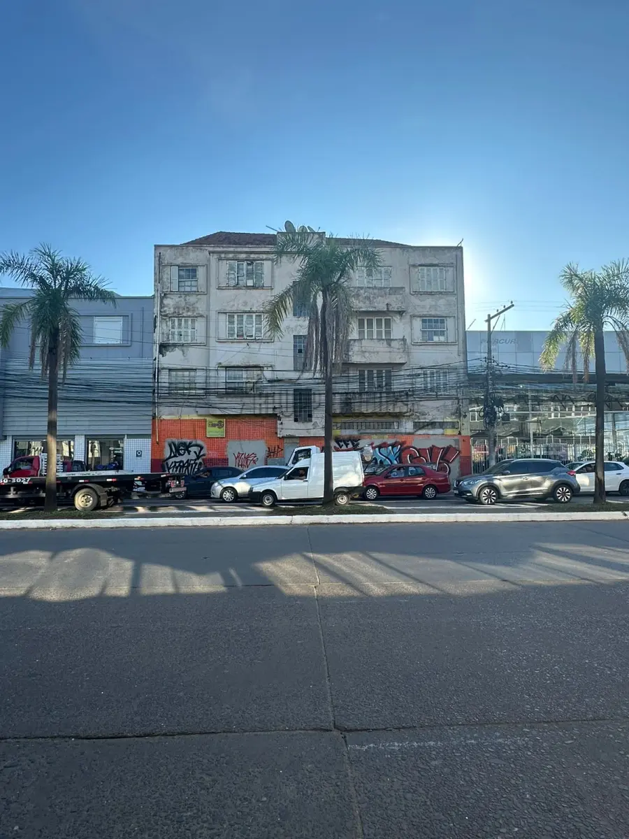 LOTE 009 - 02ª DATA | (PORTO ALEGRE/RS) O apto 21, c/  57,01m², do edifício à Avenida Farrapos - Bairro Navegantes