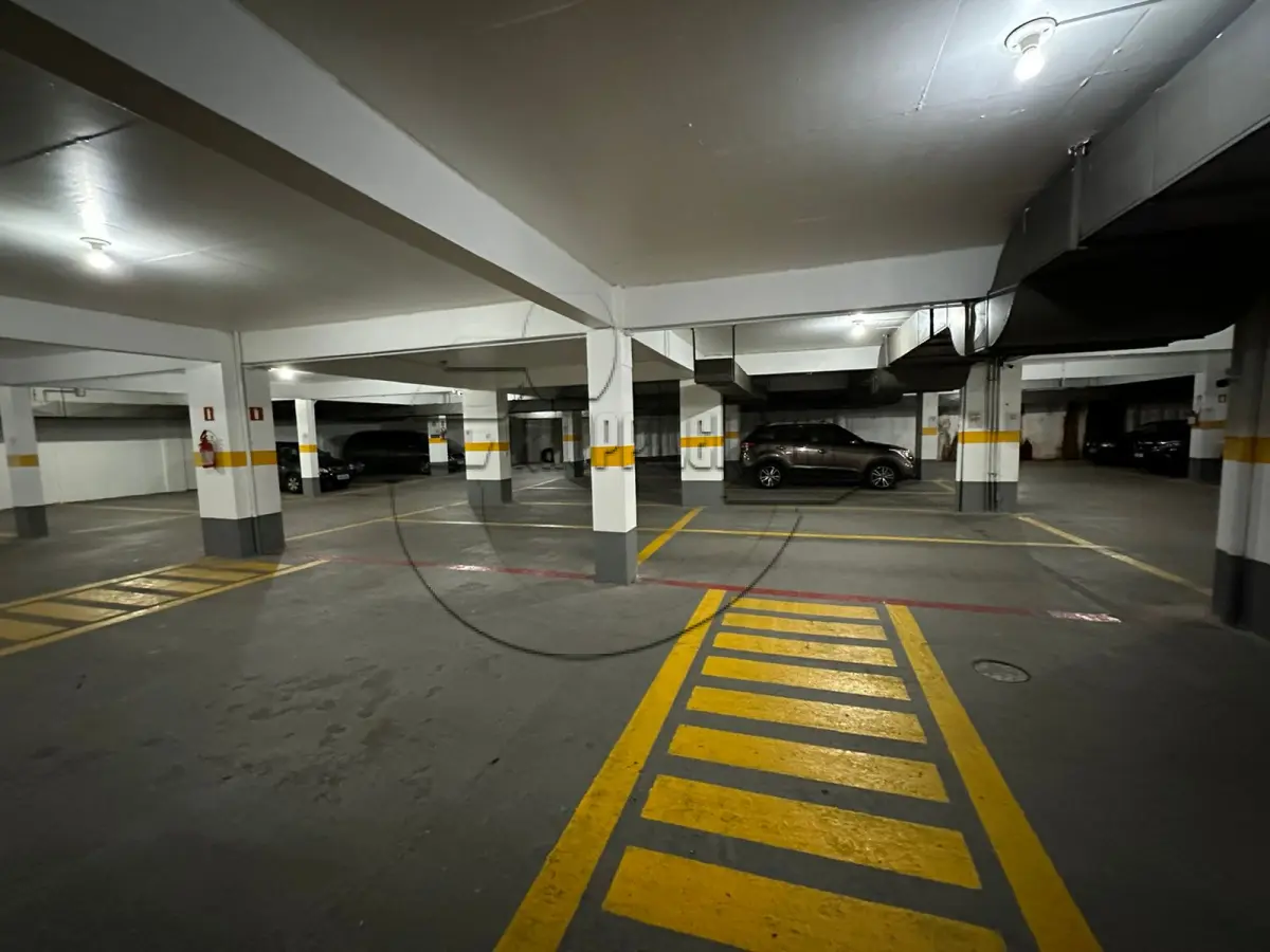 LOTE 006 - (PORTO ALEGRE/RS) Sala 409, c/38,06m² + Box77 do Ed. Royal Center, na Rua Dom Pedro II