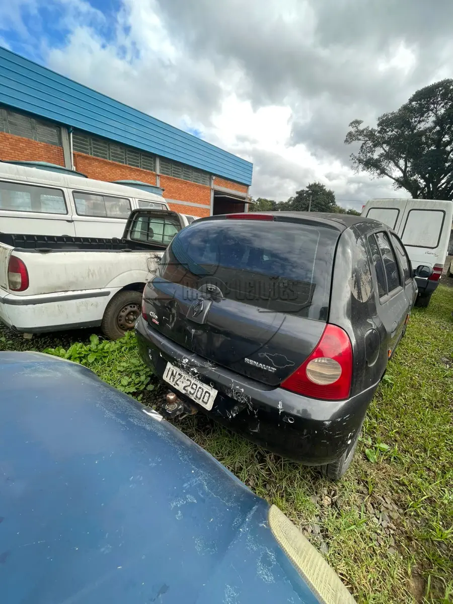 LOTE 013 - 02ª DATA | Um veículo Renault/Clio aut 16, ano/modelo 2007/2008