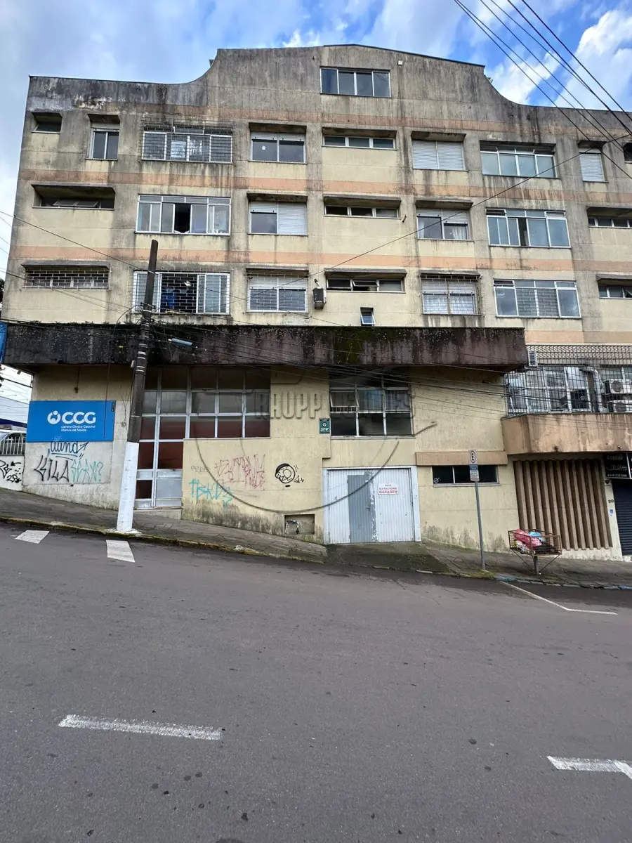 LOTE 005 - 02ª DATA | (GRAVATAÍ/RS) Box 203 do Edifício Recanto Tropical, c/ 12,00m², no Centro