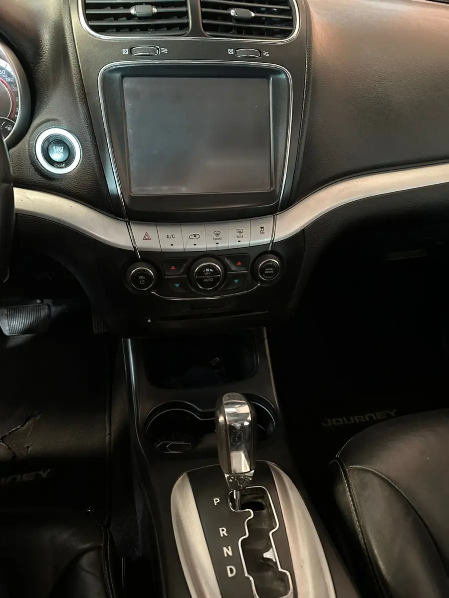 LOTE 027 - 02ª DATA | Um veículo I/DODGE JOURNEY SXT, ano/modelo 2013/2013
