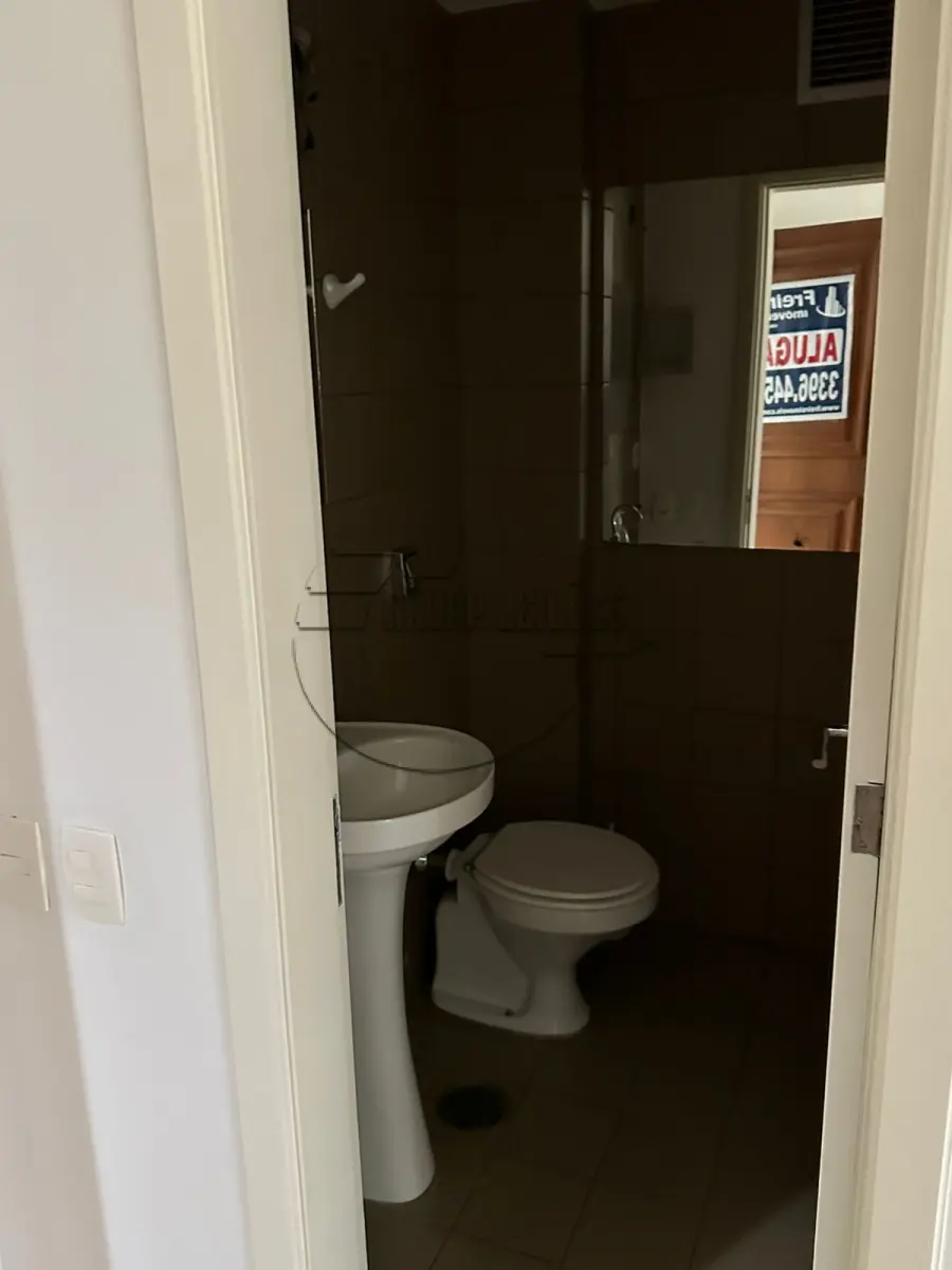 LOTE 014 - (PORTO ALEGRE/RS) Sala 505, c/31,41m² + Box 12 do Ed. Royal Center, na Rua Dom Pedro II