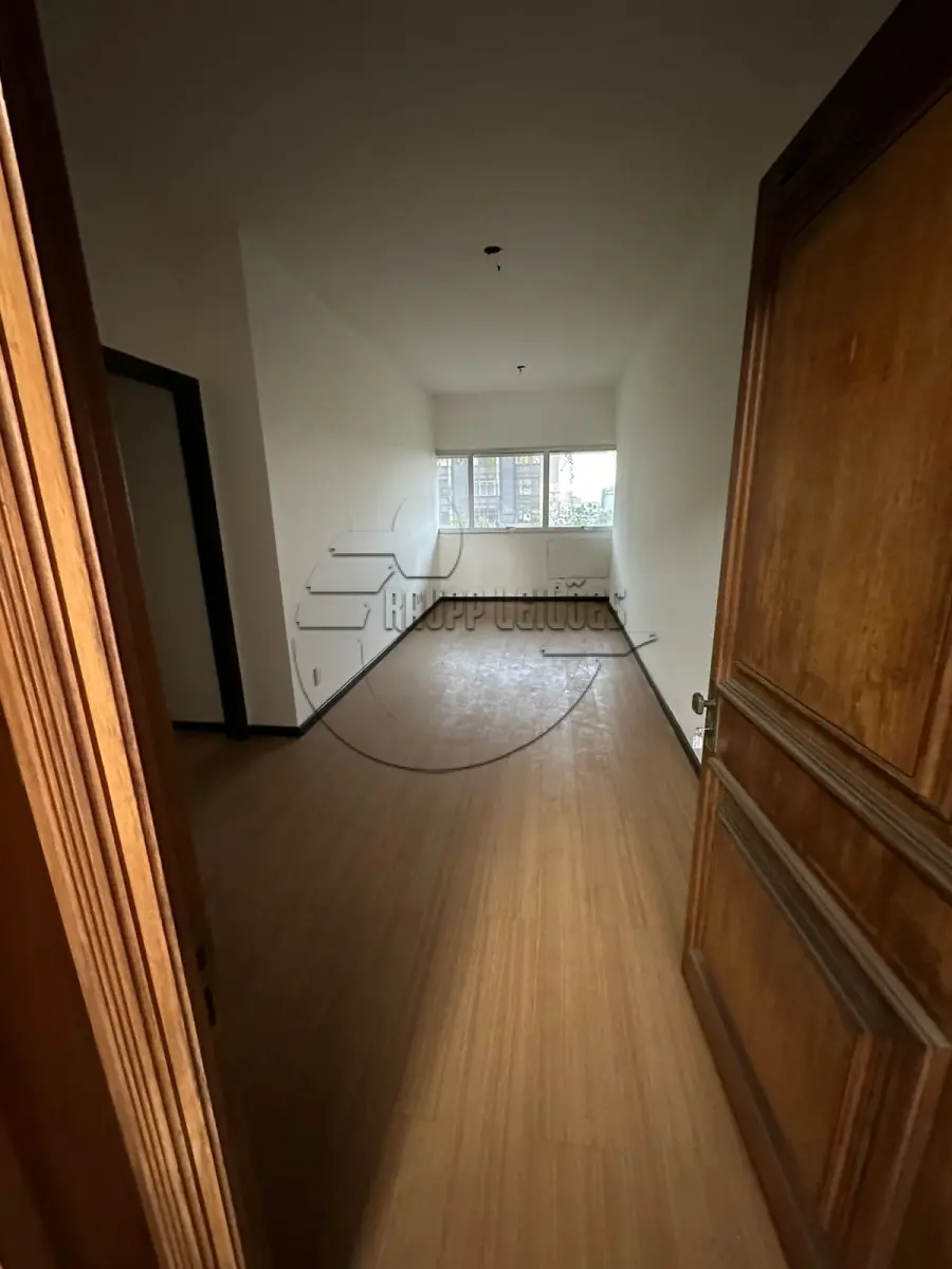 LOTE 008 - (PORTO ALEGRE/RS) Sala 411, c/38,06m² + Box 72 do Ed. Royal Center, na Rua Dom Pedro II