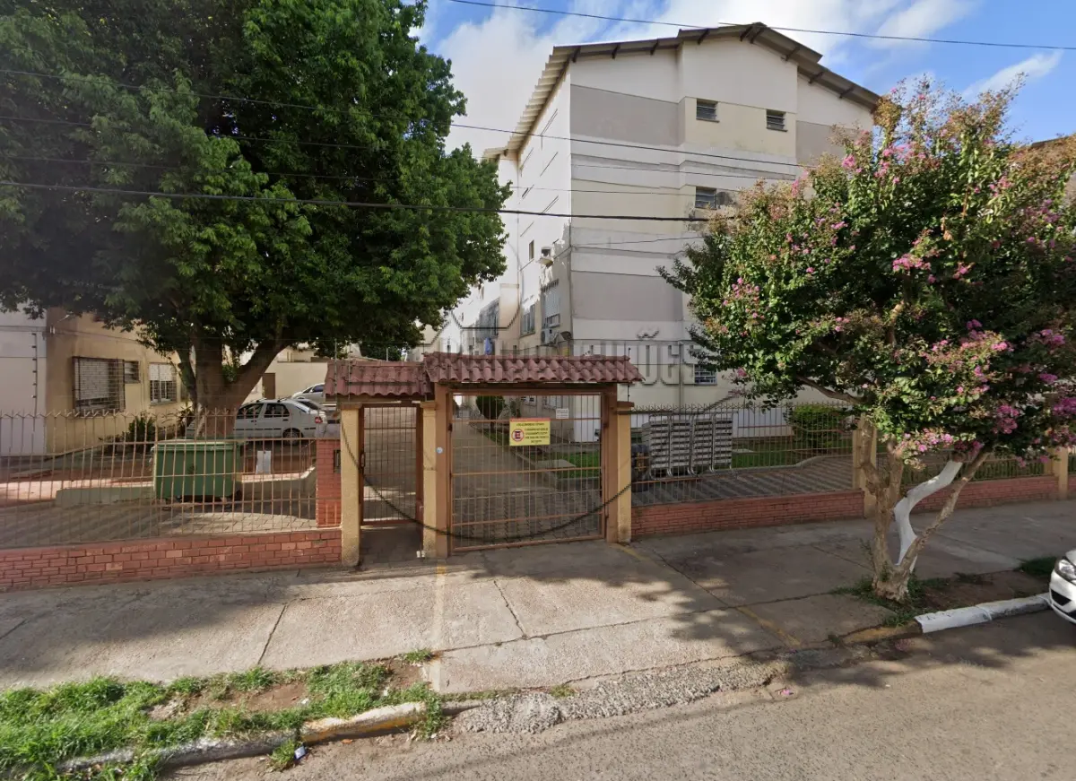 LOTE 010 - (PORTO ALEGRE/RS) O apto 102, c/ 45,31m², do Edifício Praia da Boa Viagem, no Bairro Jardim Dona Leopoldina