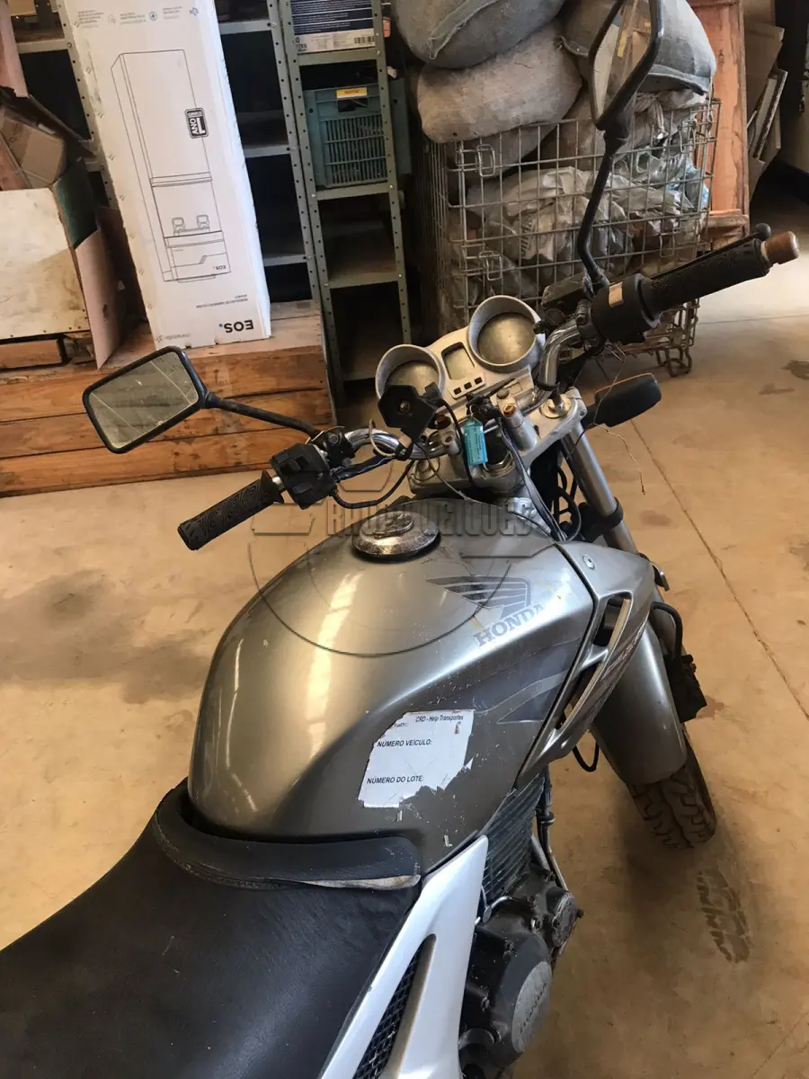 LOTE 014 - Uma motocicleta HONDA/CBX 250 TWISTER, ano/modelo 2008/2008