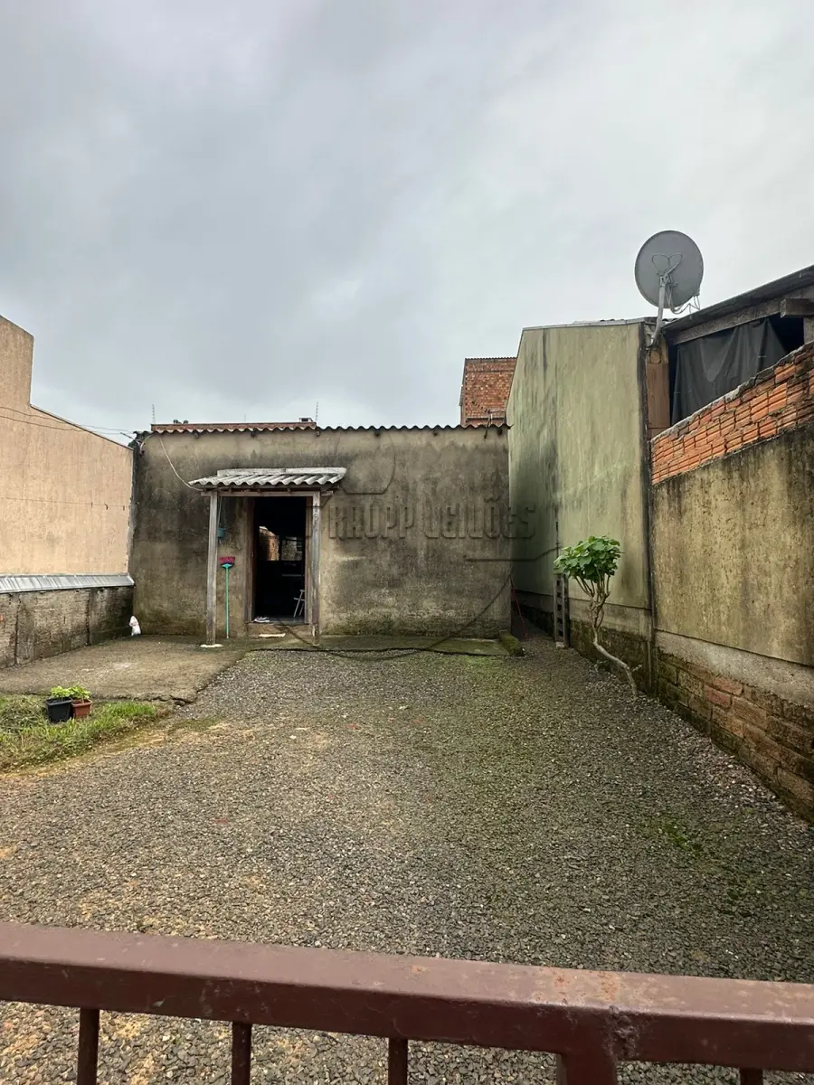 LOTE 003 - 02ª DATA | (ALVORADA/RS) Um terreno de 175,00m², c/ benfeitorias, no Bairro Jardim Algarve