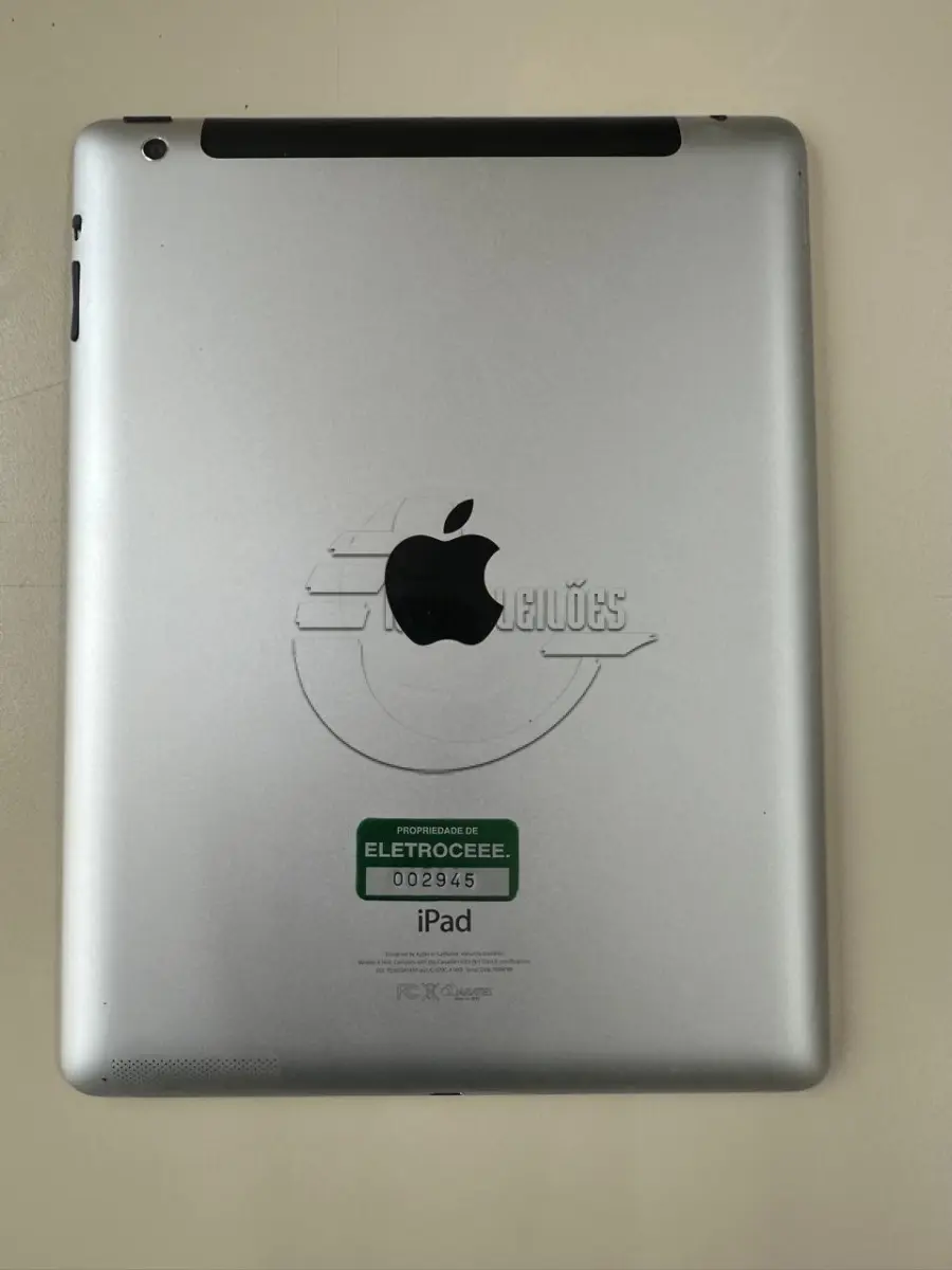 LOTE 013 - Um Ipad mod. A1459, 4° geração