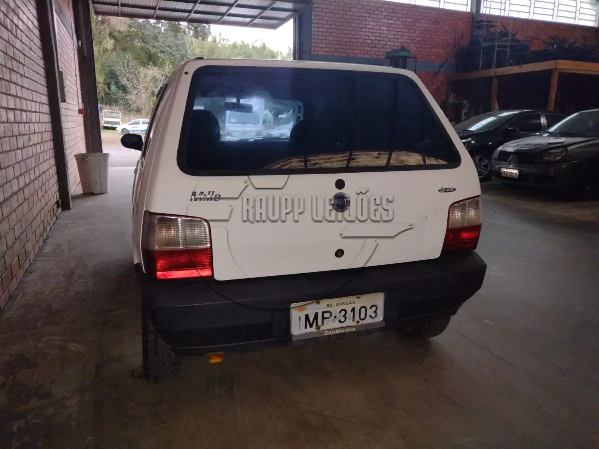 LOTE 016 - 02ª DATA | Um automóvel FIAT UNO MILLE FIRE FLEX, ano 2005/2006