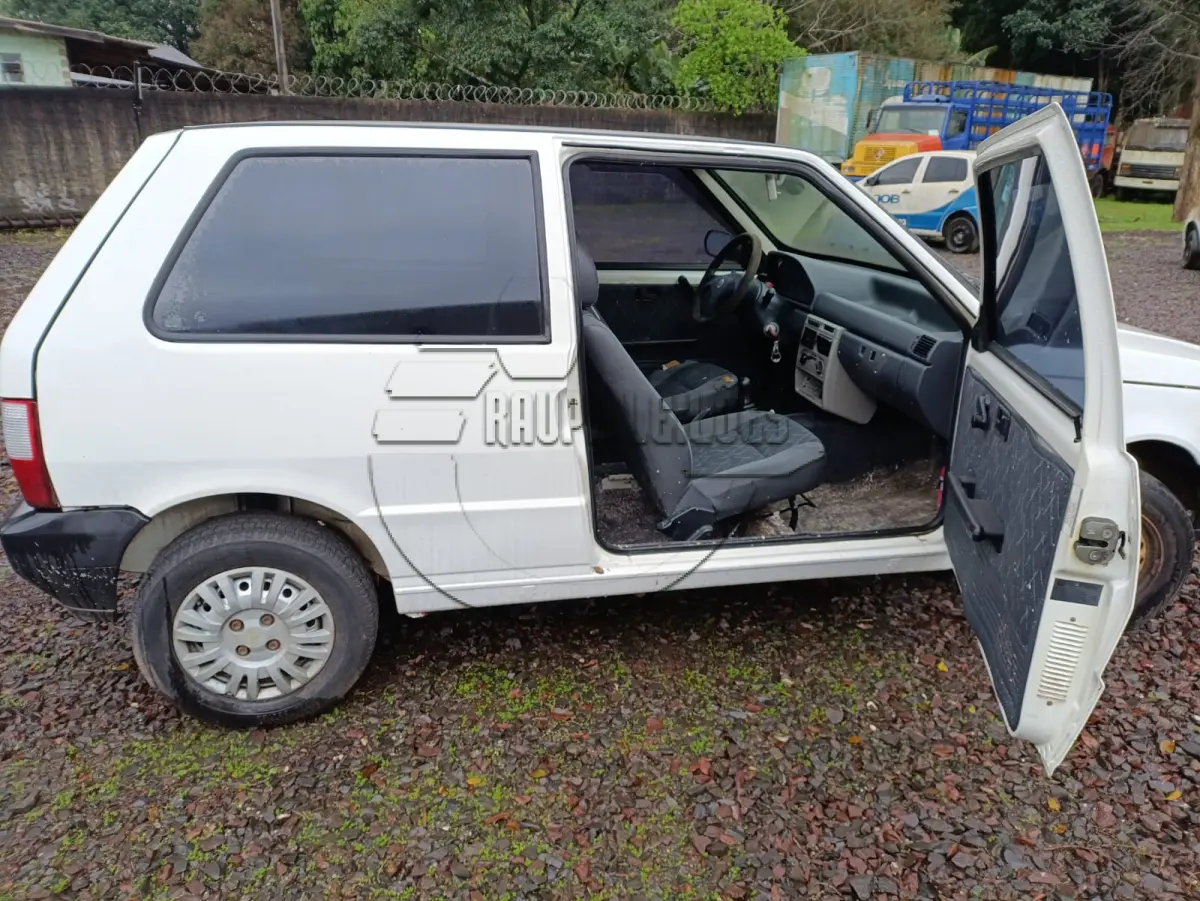 LOTE 016 - 02ª DATA | Um automóvel FIAT UNO MILLE FIRE FLEX, ano 2005/2006