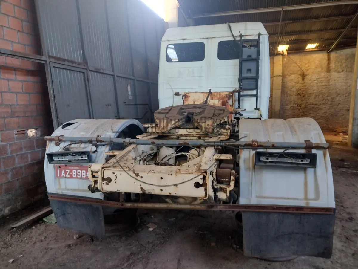 LOTE 011 - 02ª DATA | Um caminhão Mercedes Benz, modelo LS 1941, ano/modelo 1993/1993
