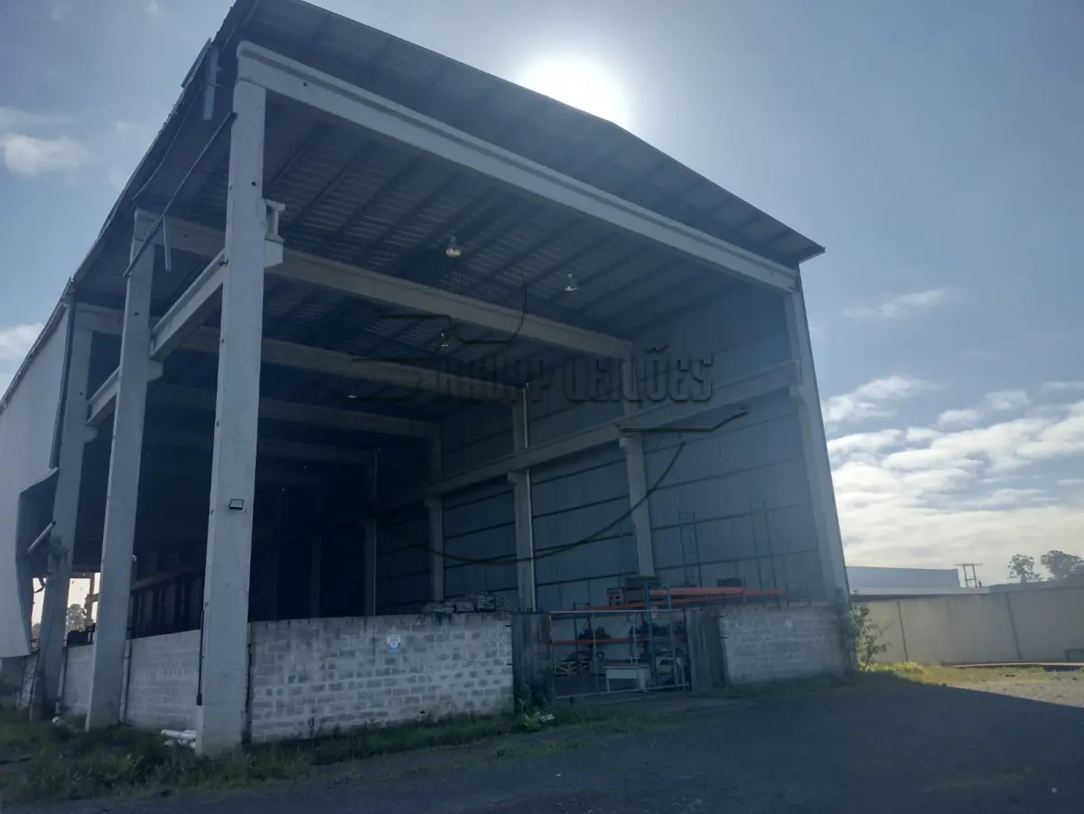 LOTE 001 - (CACHOEIRINHA/RS) UPI composta por 01 terreno de 14.123,49m², c/ pavilhões de 3.521,00m², no Distrito Industrial (sede da Empresa Koch Metalúrgica)