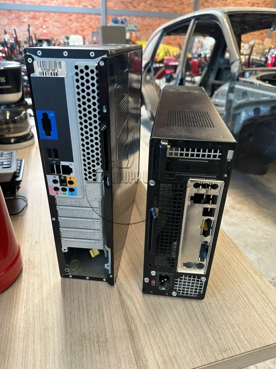 LOTE 003 - Dois gabinetes, marca Dell