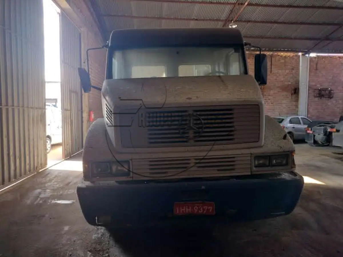 LOTE 027 - 02ª DATA | Um caminhão Mercedes Benz, modelo LS 1935, ano/modelo 1998/1998