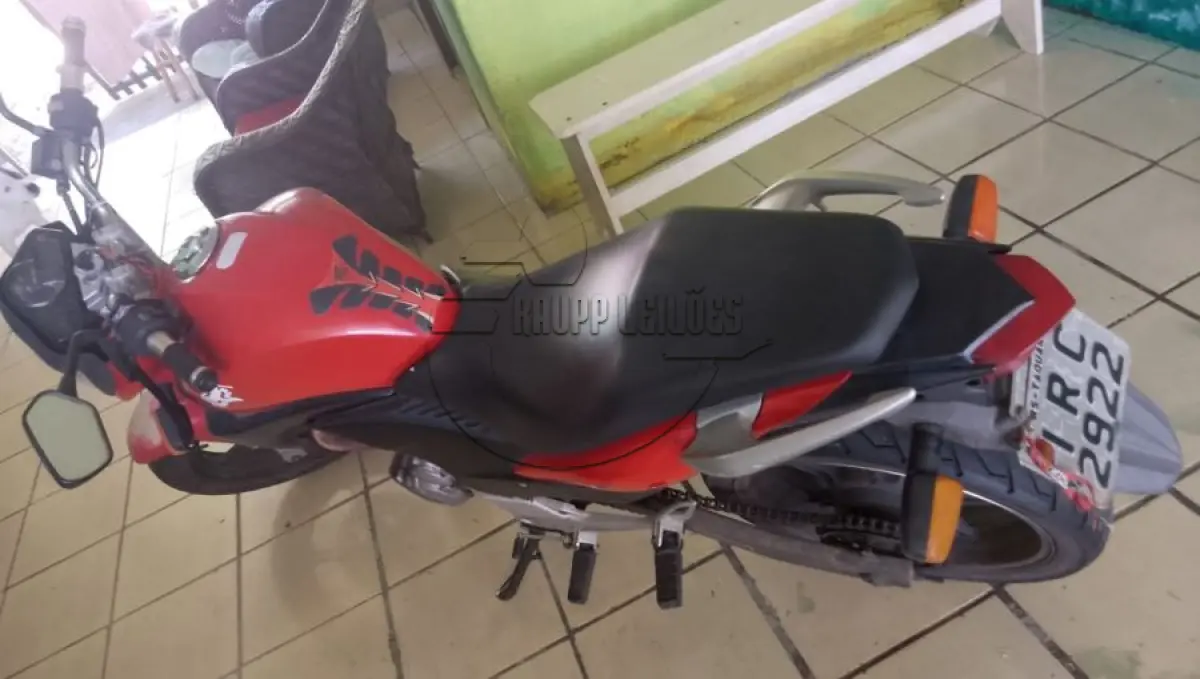 LOTE 015 - Motocicleta HONDA/CB 300R, ano/modelo 2010/2010