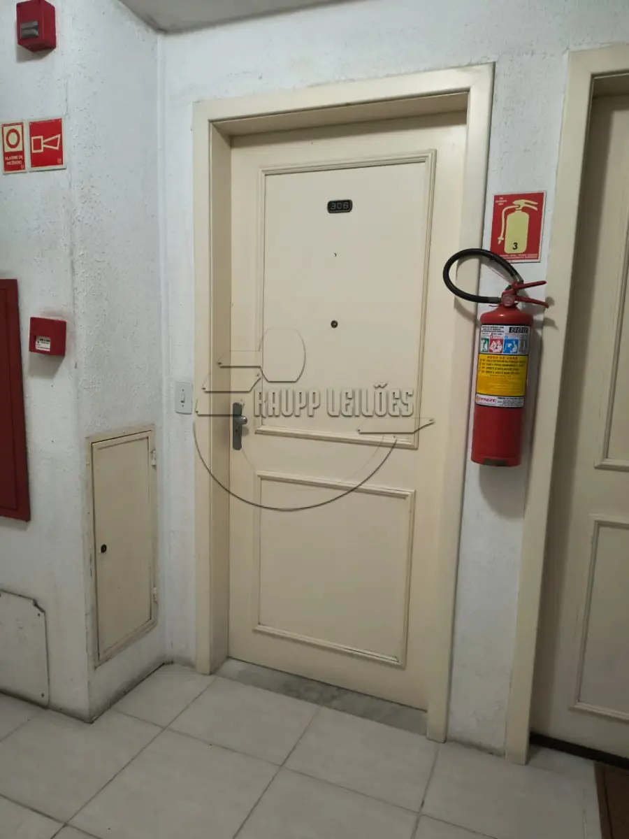 LOTE 002 - 02ª DATA | (CACHOEIRINHA/RS) O apartamento 306, Torre 2-B, c/ 68,87m², do Conjunto Residencial Bela Vista, no Bairro Vila Monte Carlo