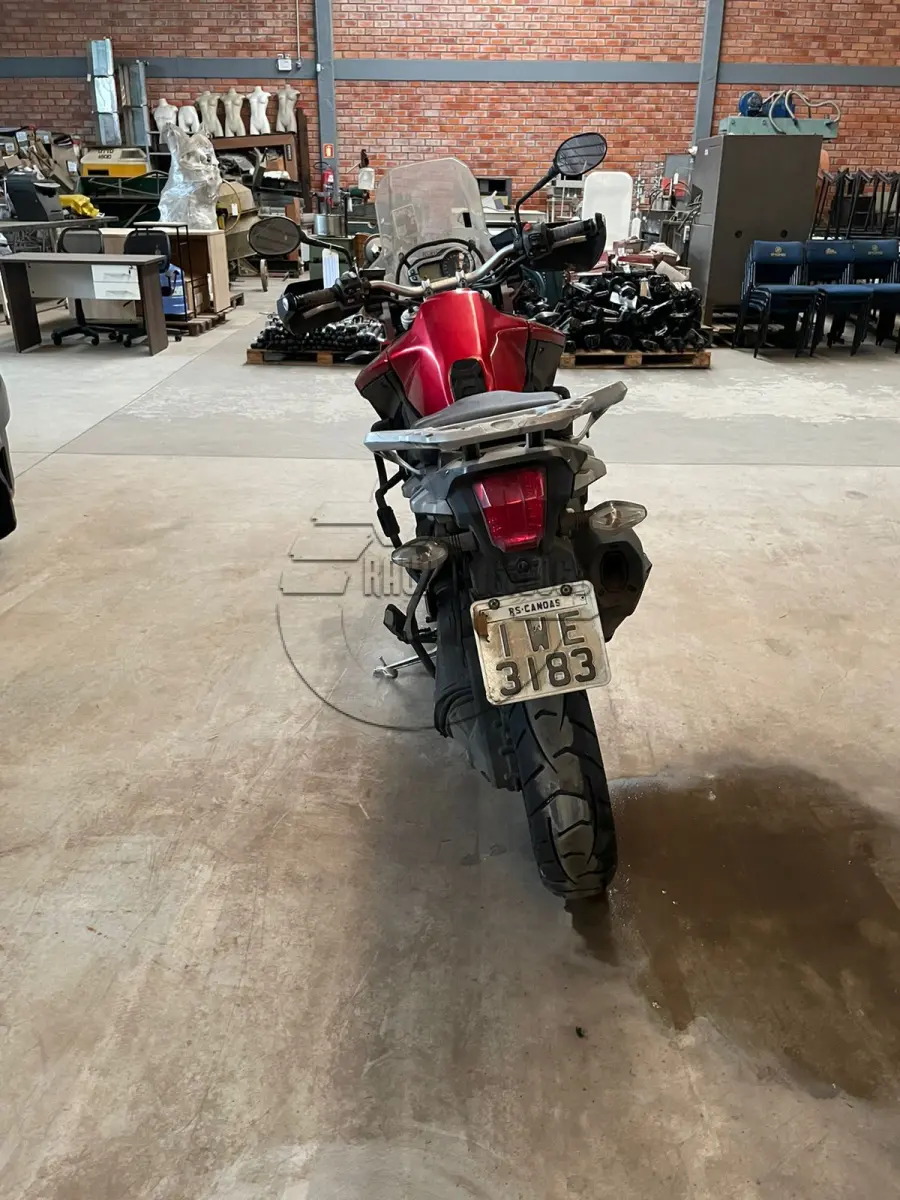 LOTE 022 - Uma motocicleta TRIUMPH/TIGER EXPLORER, ano/modelo 2014/2015