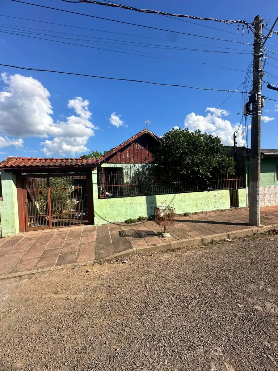 LOTE 006 - 02ª DATA | (SÃO LEOPOLDO/RS) Uma casa de madeira, tipo chalé, no Bairro Campina