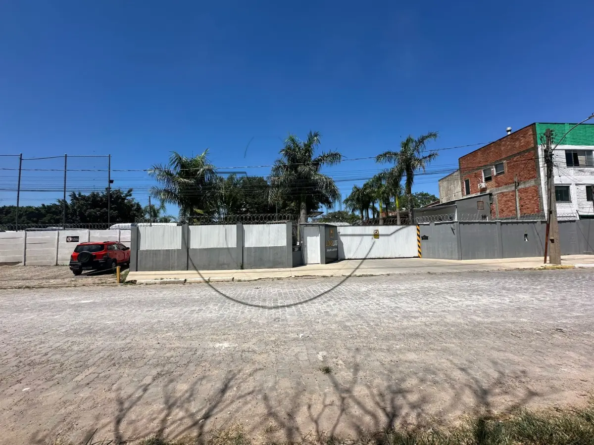 LOTE 004 - (CANOAS/RS) Um terreno de 5271,13m², c/ benfeitorias, no Bairro Niterói